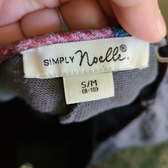 Simply Noelle Velvet Accented Top - Picture 7 of 8